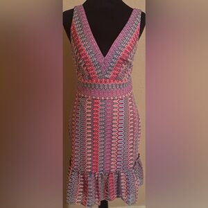 Donna Morgan Women's V-Neck Sleeveless Crochet Mini Dress